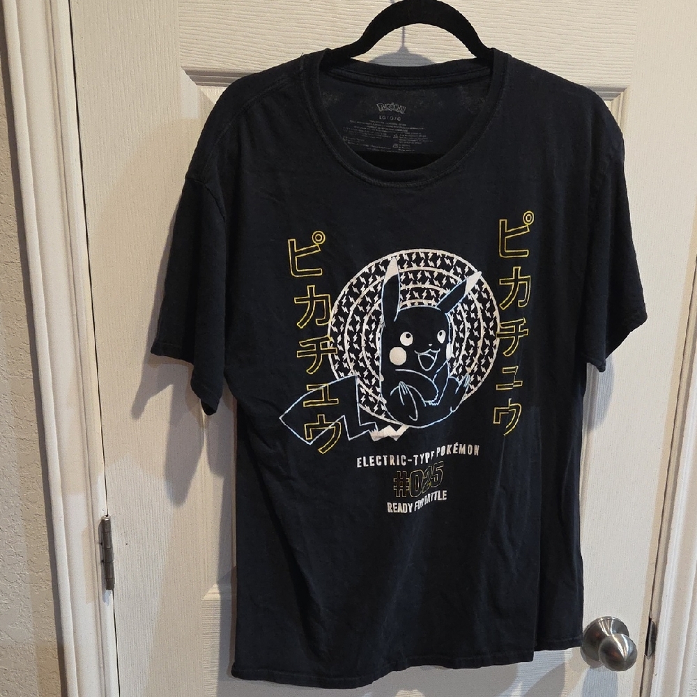 LG Black Pokemon Graphic Tee Sz L